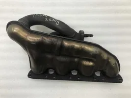 Volkswagen PASSAT B8 Exhaust manifold Kolektor