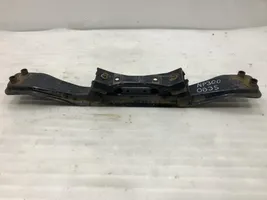 Nissan Navara D22 Traverse inférieur support de radiateur 