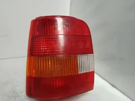 Ford Sierra Lampa tylna 83BG13A603