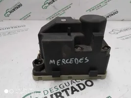 Mercedes-Benz E W124 Door central lock control unit/module 0008001148