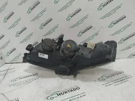 Opel Vectra B Lampa przednia 0301179272