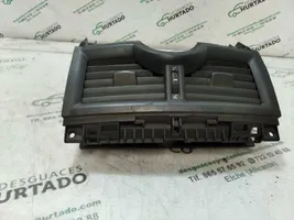 Renault Megane II Dash center air vent grill A100702