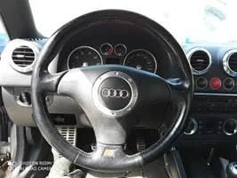 Audi TT Mk1 Ohjauspyörä 8N0124A