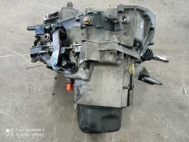 Renault Scenic I Mechaninė 6 pavarų dėžė JB3956