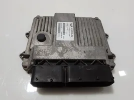 Opel Corsa C Sterownik / Moduł ECU 55196352ZJ