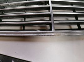 Mercedes-Benz CLK A208 C208 Grille calandre supérieure de pare-chocs avant 