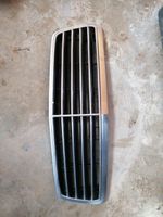 Mercedes-Benz CLK A208 C208 Grille calandre supérieure de pare-chocs avant 