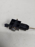 Renault Clio III Airbag deployment crash/impact sensor 8200529572