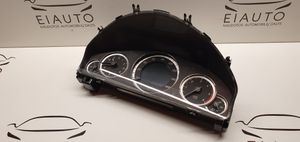 Mercedes-Benz E AMG W212 Tachimetro (quadro strumenti) A2C53299345