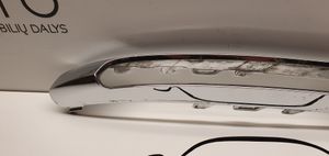 Mercedes-Benz E AMG W212 Listón embellecedor del parachoques delantero A2128851674
