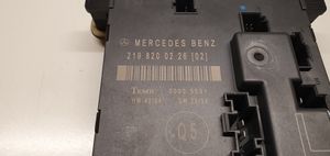 Mercedes-Benz CLS C219 Centralina/modulo portiere 2198200226
