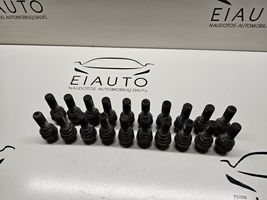 Audi Q7 4L Nuts/bolts 