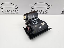 Citroen C5 Kojelaudan sivutuuletussuuttimen kehys 963261667A