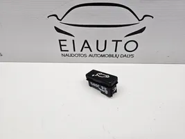 BMW X6 E71 Takaluukun avauskytkimen painike/kytkin 8375580