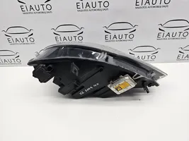 BMW X6 E71 Lampa przednia 16635400R