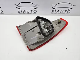 Ford Mondeo MK IV Luci posteriori 7S7113404A