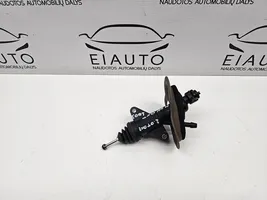 Ford Mondeo Mk III Clutch slave cylinder 1S717A543AC