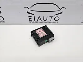 Mazda 6 Connecteur/prise USB D09H669U0