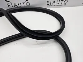 Mazda 6 Joint d'étanchéité en caoutchouc pour porte arrière 5L050458