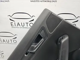 Audi Q5 SQ5 Takaoven verhoilu 8R0867305