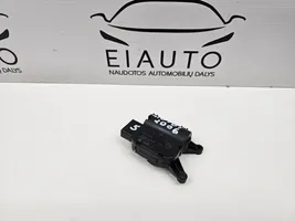 Audi A6 S6 C6 4F Tuloilmaventtiilin käyttömoottori 0132801358