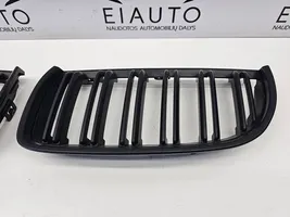 BMW 3 E90 E91 Front bumper upper radiator grill 11CFDA0302