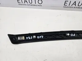 BMW 3 E90 E91 Barra di rivestimento della portiera anteriore 6982472