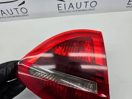 BMW 3 E90 E91 Lampy tylnej klapy bagażnika 7160063