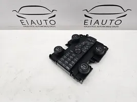 Volvo V50 Climate control unit 30737669