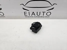 Volvo V50 Motor/activador trampilla de calefacción 4N5H19E616AC