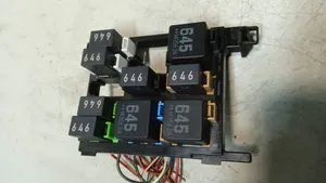 Audi Q3 8U Module de fusibles 