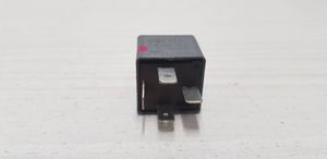 Audi A6 Allroad C5 Other relay 8D0951253A