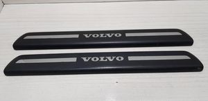 Volvo V50 Garniture de marche-pieds arrière 30744287