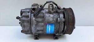 Volvo V50 Ilmastointilaitteen kompressorin pumppu (A/C) 3M5H19D629HB