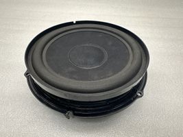 Volkswagen Touareg I Front door speaker 7E0035411A