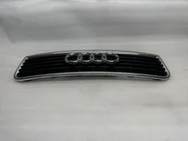 Audi A4 S4 B6 8E 8H Grotelės priekinės 8E0853651F