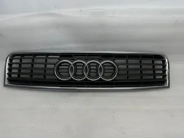 Audi A4 S4 B6 8E 8H Grotelės priekinės 8E0853651F