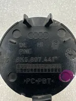 Audi A4 S4 B8 8K Takapuskurin hinaussilmukan suojakansi 8K5807441