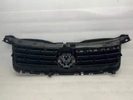 Volkswagen PASSAT B5.5 Grotelės viršutinės 3B0853651H