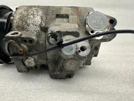 Volkswagen PASSAT B5.5 Ilmastointilaitteen kompressorin pumppu (A/C) 8D0260808