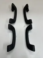 BMW X5 G05 Un set di maniglie per il soffitto 