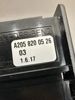 Mercedes-Benz E W238 USB jungtis A2058200526