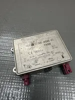 Audi A3 S3 8P Antenas pastiprinātājs 8E0035456C