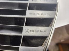 Mercedes-Benz CLK A208 C208 Grille de calandre avant 