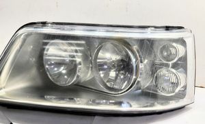 Volkswagen Multivan T5 Lampa przednia 