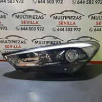 Hyundai Tucson TL Lampa przednia 92101D7100