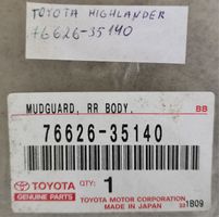 Toyota Highlander XU20 Guardabarro trasero 7662635140