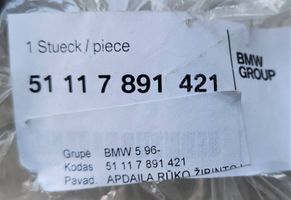 BMW 5 E39 Mascherina/griglia fendinebbia anteriore 51117891421