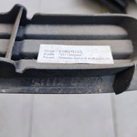 Toyota Avensis T220 Etupuskurin alempi jäähdytinsäleikkö 5311205040