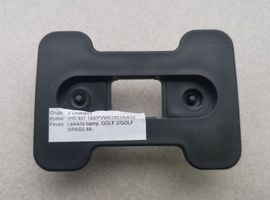 Volkswagen Golf III Support de pare-chocs arrière 1H0807193